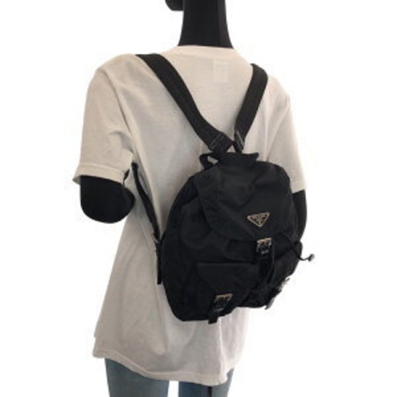 PRADA Tessuto triangular black nylon Rucksack Backpack - Picture 7 of 9